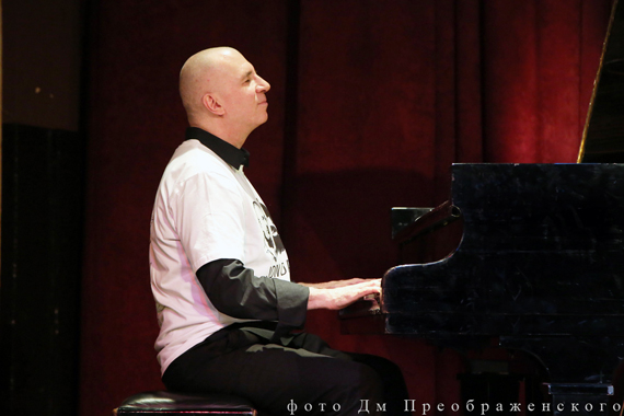 «Jazz объединяет континенты». Концерт Jon Davis Trio