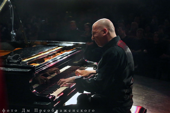 «Jazz объединяет континенты». Концерт Jon Davis Trio