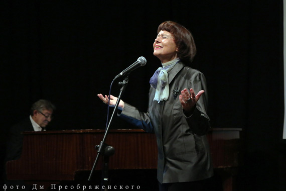 «Мне довелось пройти пути среди лукавых игр и масок…» <br/>Вечер в честь актрисы, писателя, поэтессы, з.а. РФ Виктории Лепко