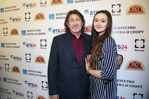 Олег Митяев с дочерью