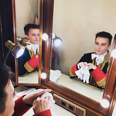 Пообещайте мне любовь