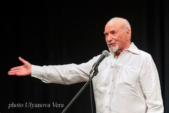 Дирижер Владимир Минин