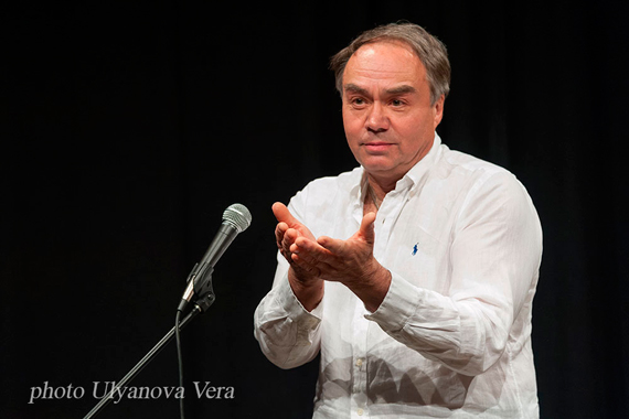 Артист театра имени Моссовета Виктор Гордеев