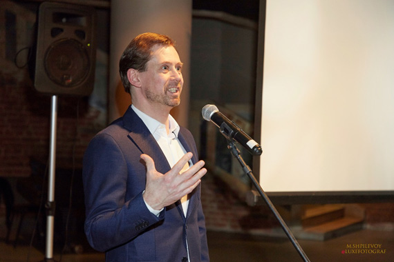 Один из героев выставки танцовщик Андрей Евдокимов