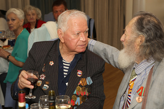 Встреча ветеранов войны, ветеранов сцены