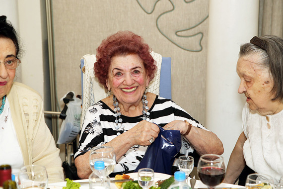 Встреча ветеранов войны, ветеранов сцены