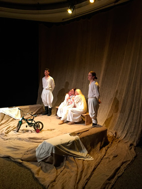 Общедоступный театр «Периферия» (г. Астрахань).<br/>По пьесе Олега Богаева «Марьино поле»