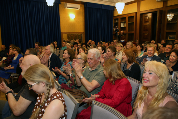 Андрей Кнышев «Завтрашний вчерашник»