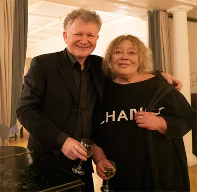 «Наташа! Наталочка! Наталия Петровна!»