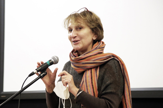 Анна Родионова представляет свою книгу «Карнавал»