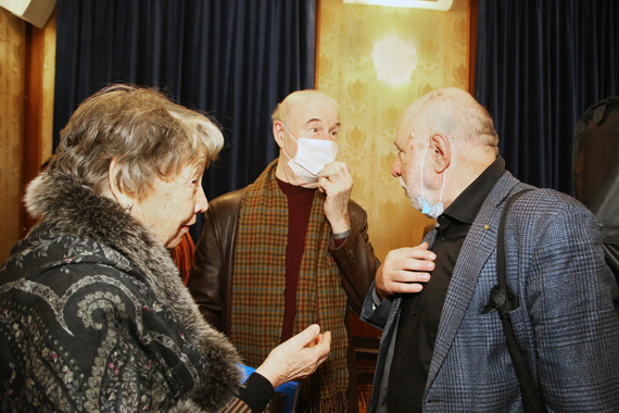 Анна Родионова представляет свою книгу «Карнавал»