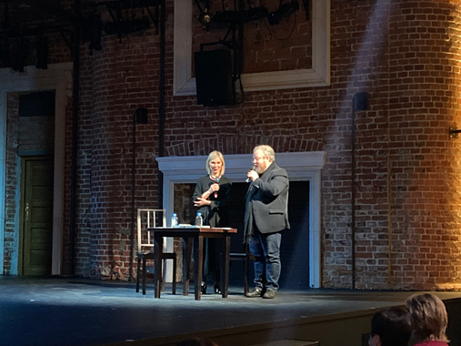 Виртуозный синхронный перевод Анны Атарщиковой  помог нам  хорошо понять друг друга