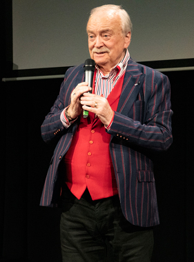 «Хозяйка кабаре — Судьба!»