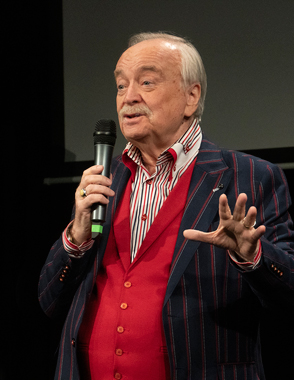 «Хозяйка кабаре — Судьба!»