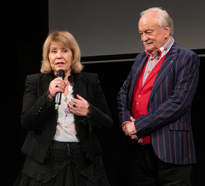 «Хозяйка кабаре — Судьба!»