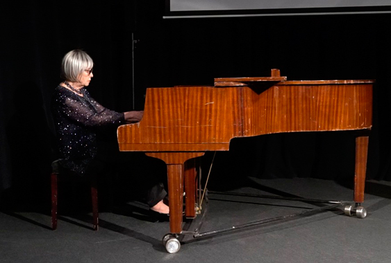 «Прошедшего всегда жаль...»<br/>Заслуженная артистка РФ Наталия Бурмейстер