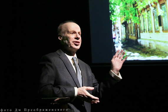 Максим Горький «Детство»<br/>Исполняет н.а.РФ Авангард Леонтьев