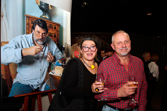 Я пью за здоровье не многих, не многих, но верных друзей...