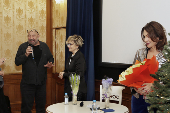 Авантюристки. Певица и художник 