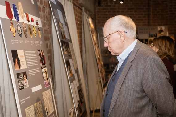 Георгий Тараторкин