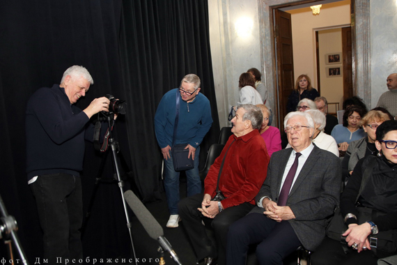 «Лица мира. Фотографии разных лет»