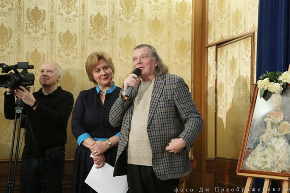 «Излучающая свет. Вера Васильева»