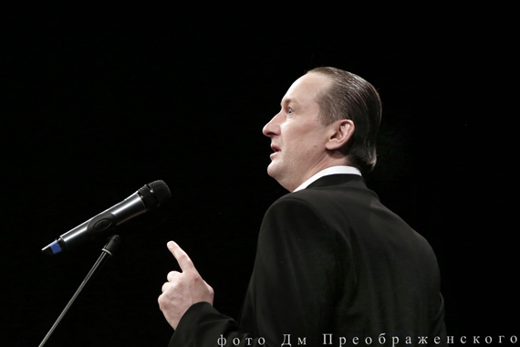 Народный артист РФ Денис Суханов