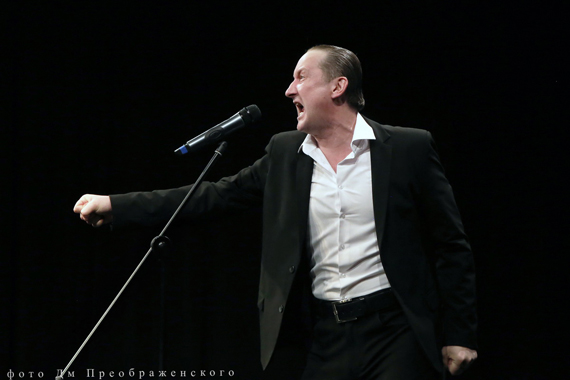 Народный артист РФ Денис Суханов