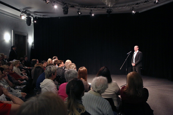 Народный артист РФ Денис Суханов