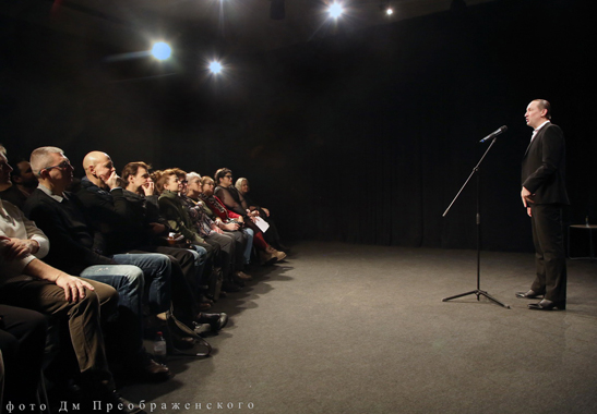 Народный артист РФ Денис Суханов