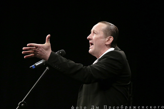 Народный артист РФ Денис Суханов