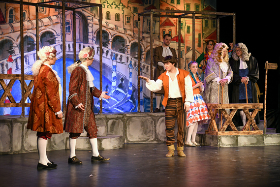 Спектакль по пьесе Карло Гольдони «Труффальдино» 