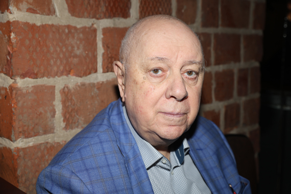 Аркадий Инин