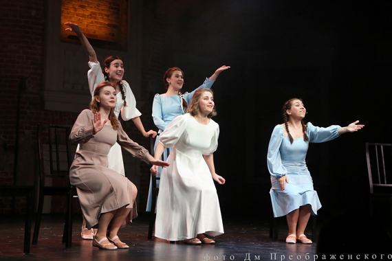 Сцена из спектакля «Барышня-крестьянка» в исполнении студентов мастерской Анны Ардовой, ГИТИС