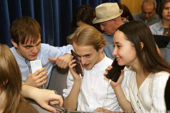 «Театр может менять людей»