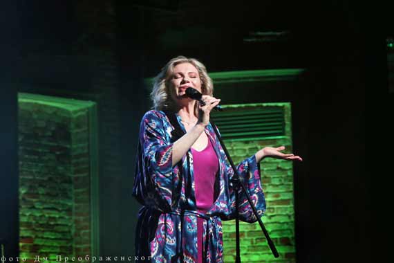 Анна Ардова