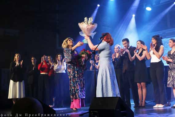 Анна Ардова