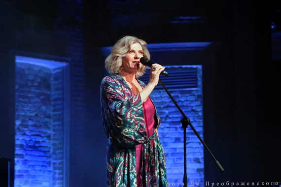 Анна Ардова