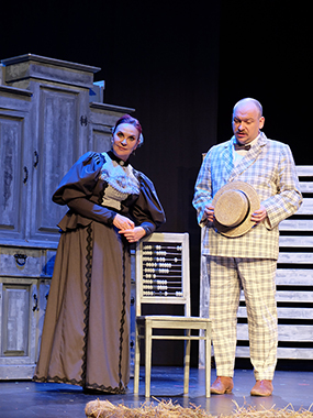 А. Островский «Волки и овцы»