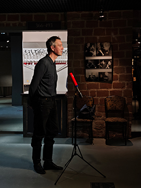 «Немой официант»